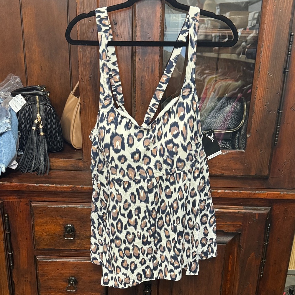 Angel Leopard Print V-Neck Camisole Tank Top - Cream, Black, Brown